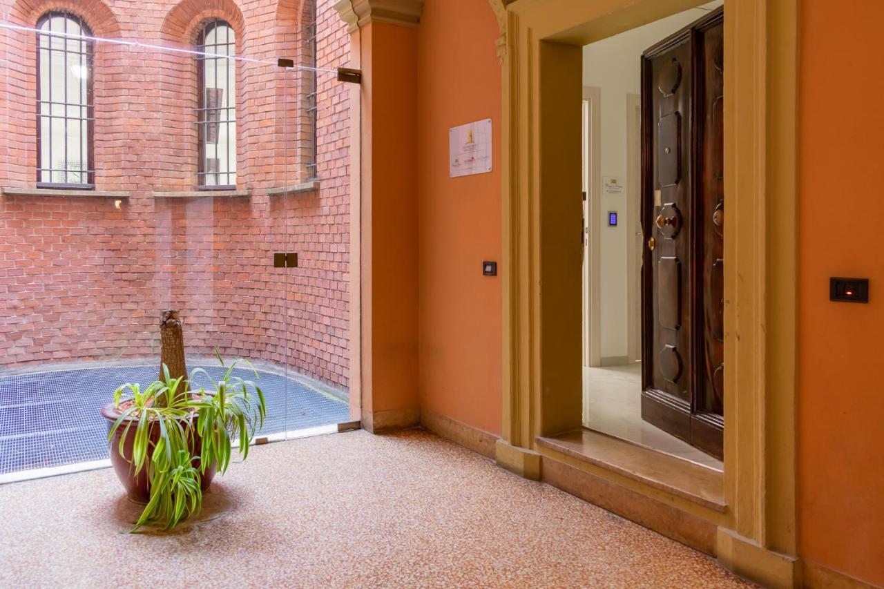 Royal Central Room Bologna Exteriör bild
